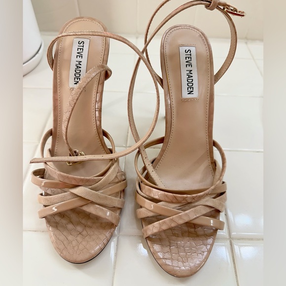 Never used!!! Steve Madden tan snake skin pattern stiletto heels! 4 inch heels! - Picture 3 of 8